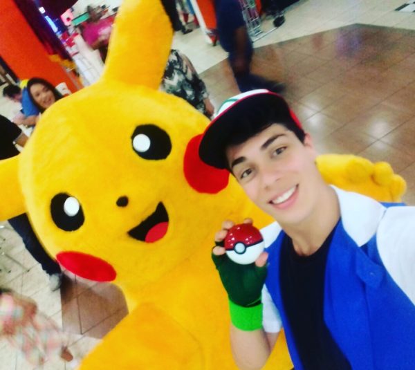 Fantasia Mascote Personagem Vivo Pikachu Pokemon - ALUGUEL